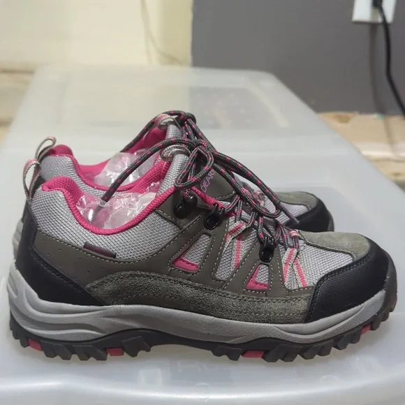 Women's Bearpaw Hiking Shoes - Picture 3 of 4
